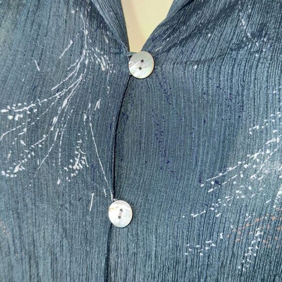 Vintage 90’s Green Whimsical Earth Print Oversized Silk Short Sleeve Button Down - Picture 4 of 14